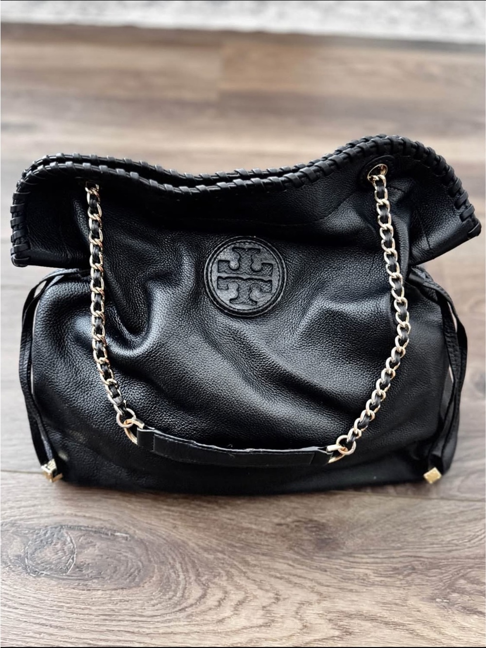Tory Burch Black Pebbled Leather Shoulder Bag with Gold Chain